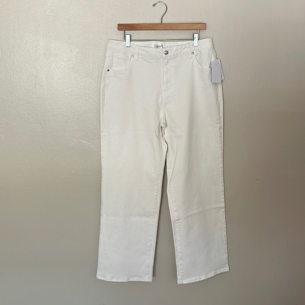 NWT Redy White Jeans. Size 14